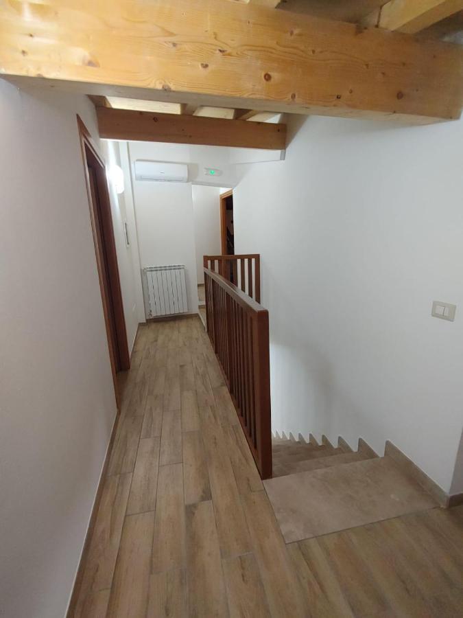 Baselice Borgo Sciugolo Bed & Breakfast エクステリア 写真