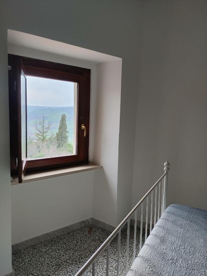 Baselice Borgo Sciugolo Bed & Breakfast エクステリア 写真