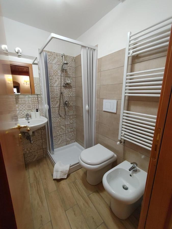 Baselice Borgo Sciugolo Bed & Breakfast エクステリア 写真