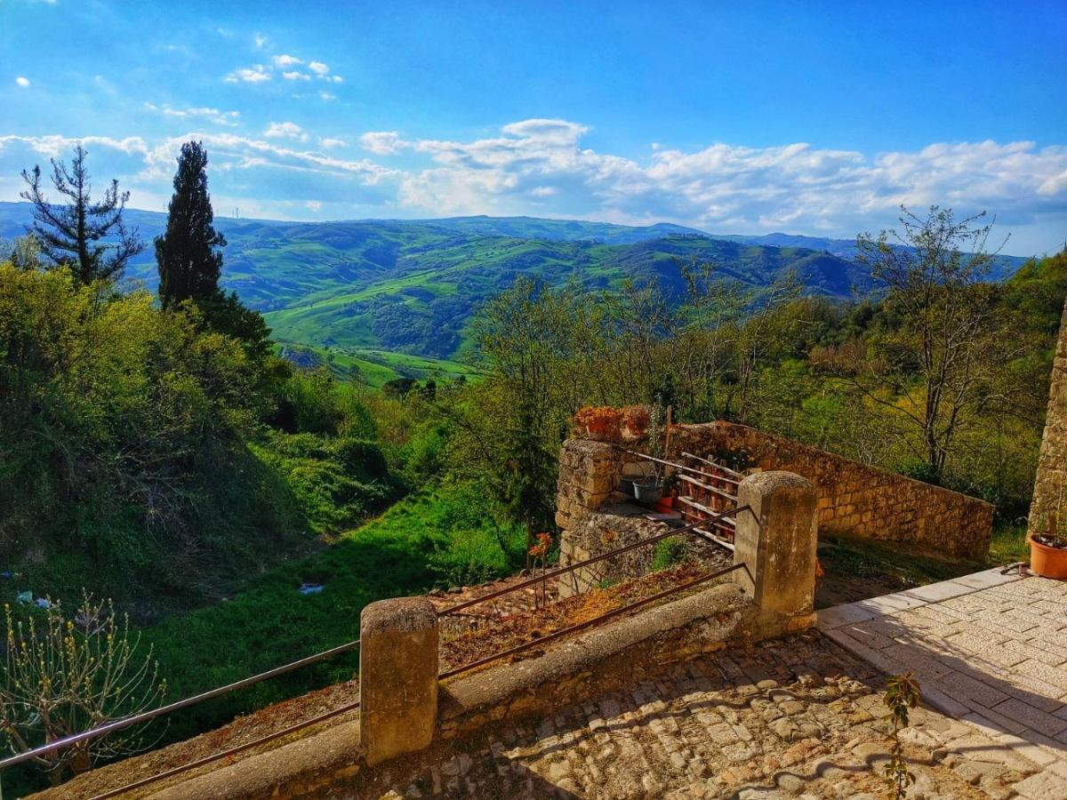 Baselice Borgo Sciugolo Bed & Breakfast エクステリア 写真