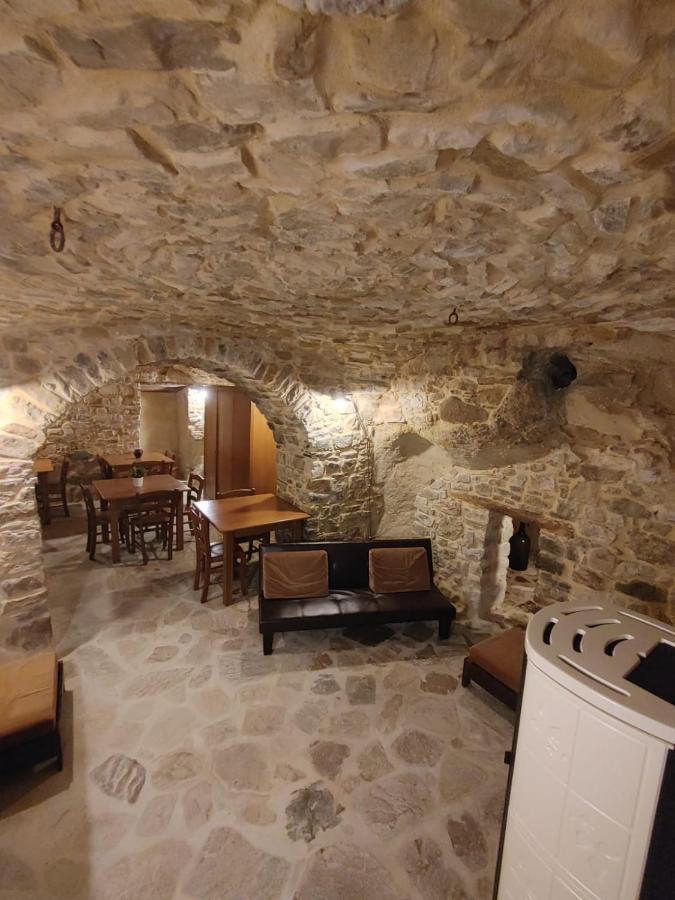 Baselice Borgo Sciugolo Bed & Breakfast エクステリア 写真